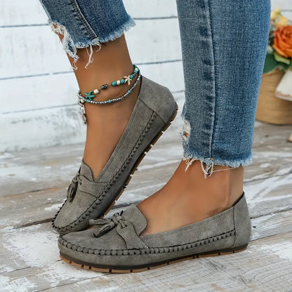 Reagan – Chic Bow Loafers for Any Occasion