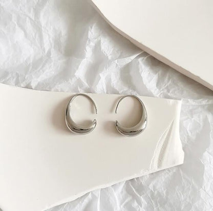 Chic Gold Earrings