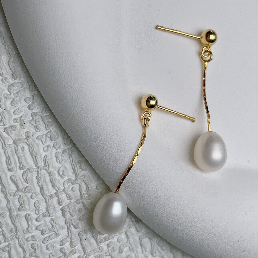 Newborn Pearl Earrings
