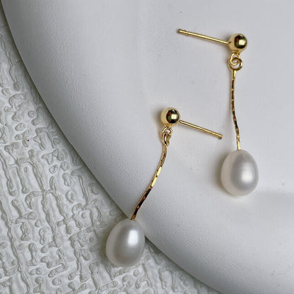 Newborn Pearl Earrings