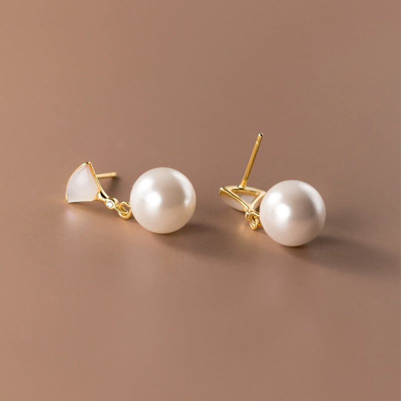 Retro Silver Pearl Earrings