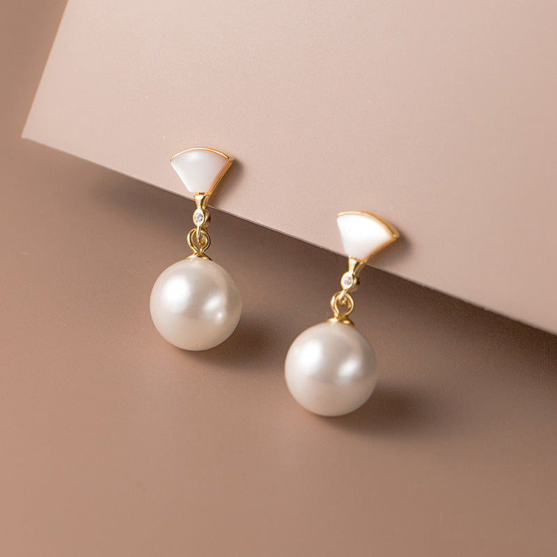 Retro Silver Pearl Earrings