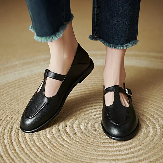 Selvana Chic Low Heeled Pumps for Any Occasion