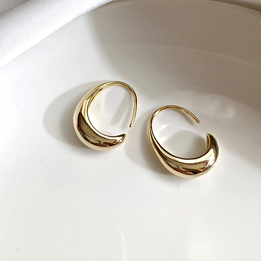 Chic Gold Earrings