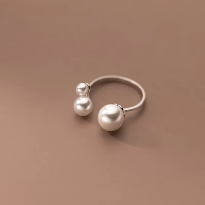 Adjustable Three-Pearl Ring