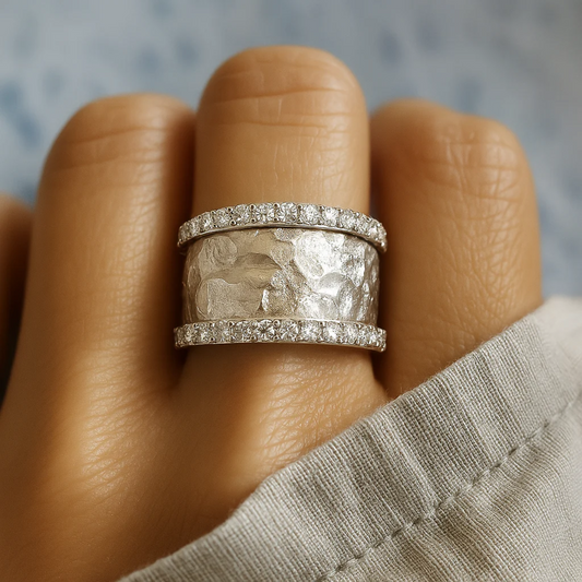 RETRO SILVERED ZIRCONIA BAND