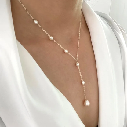 Distinctive Pearl Necklace Organizer